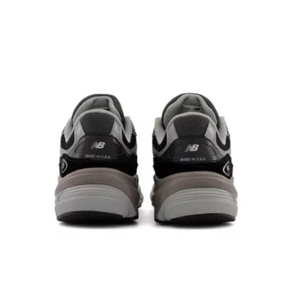 Black New Balance 990 V6 Women's