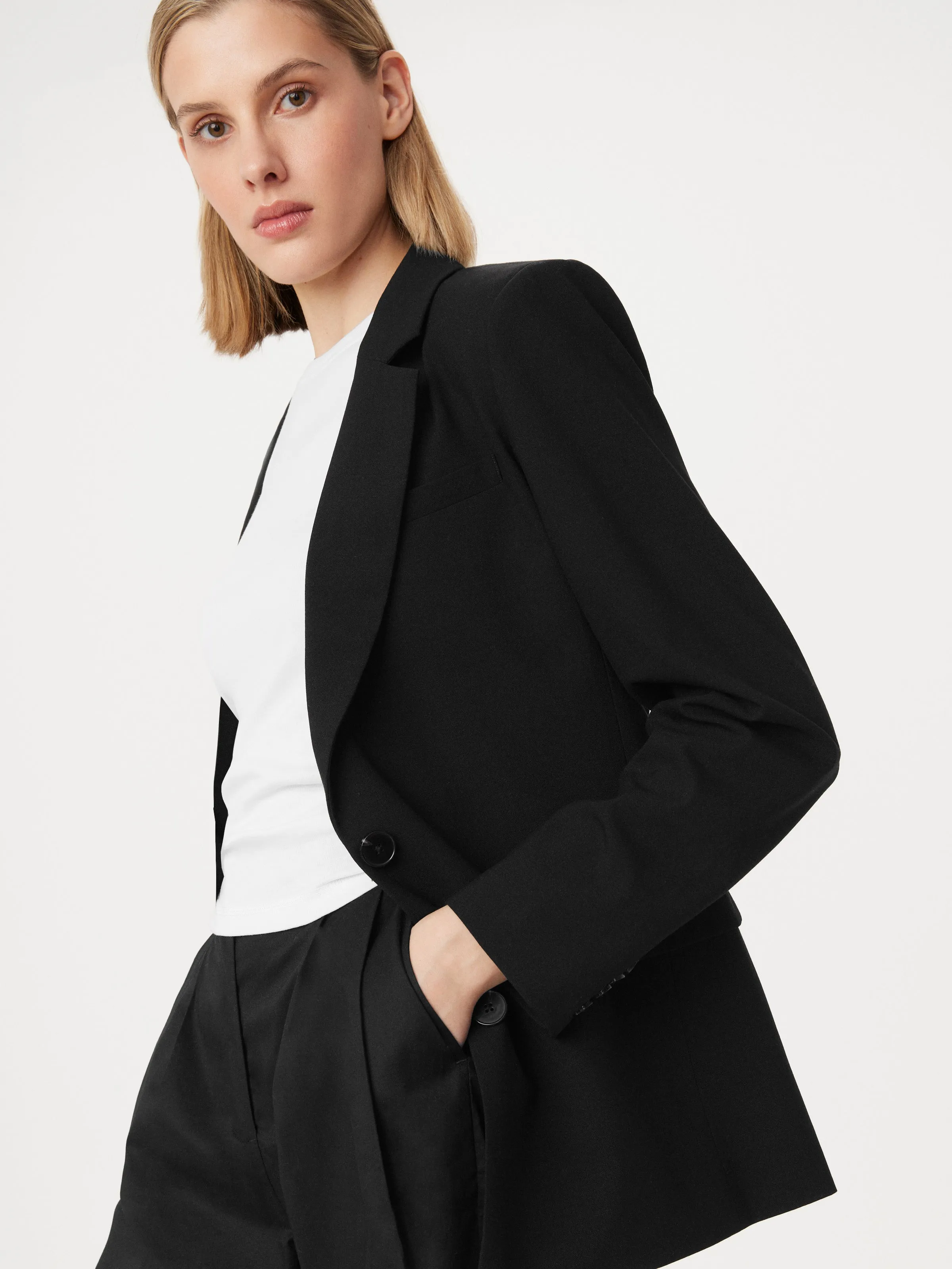 Black Relaxed Single Breasted Blazer