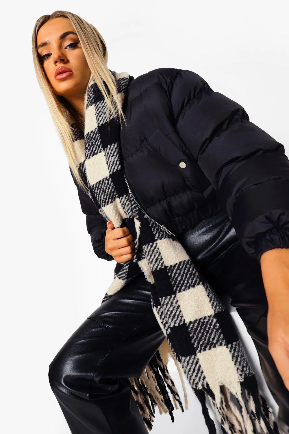 Chunky Oversized Check Fringe Scarf Accessory