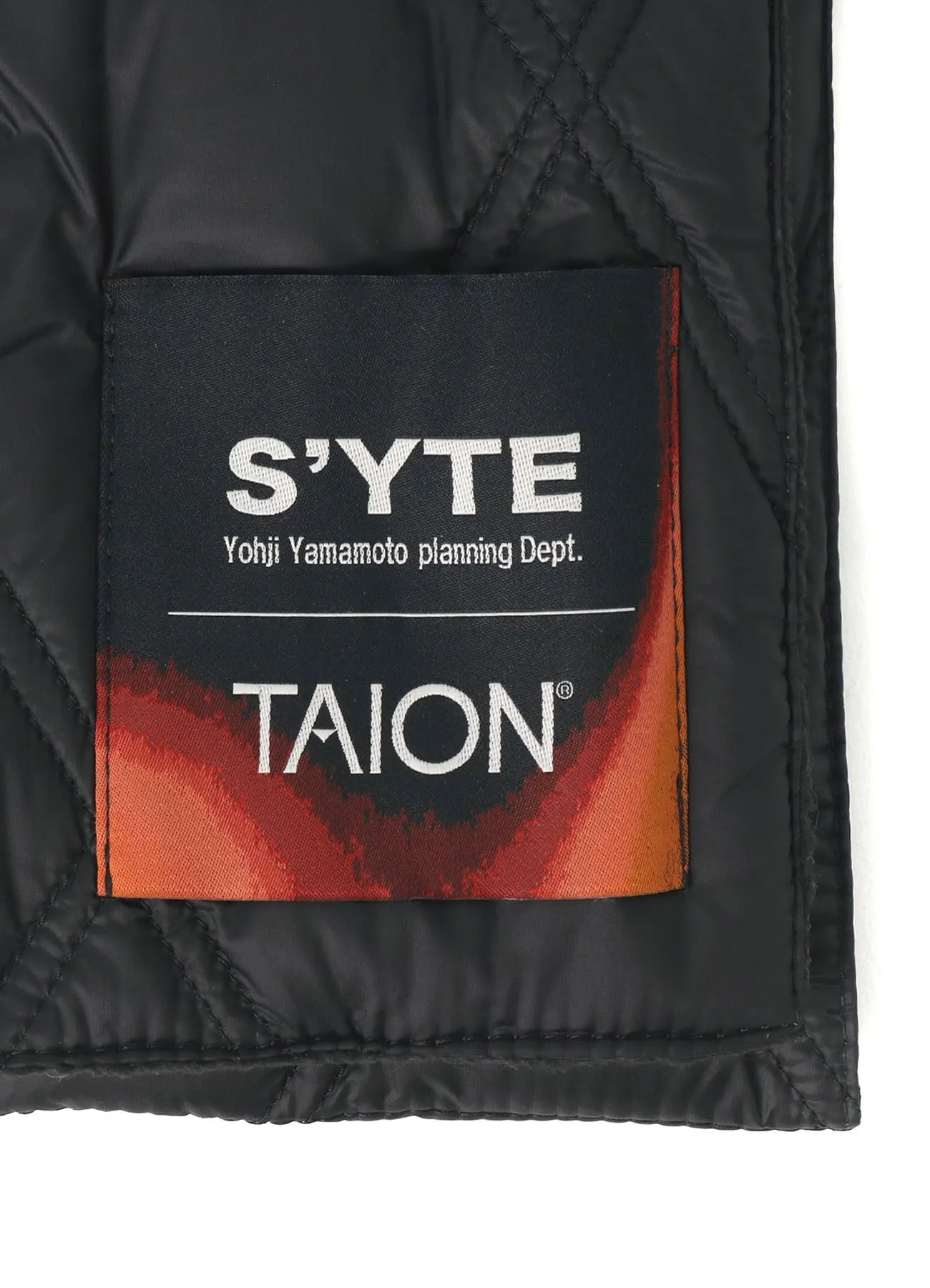 Collaboration Collection QUILTED DOWN SCARF from S'YTE x TAION