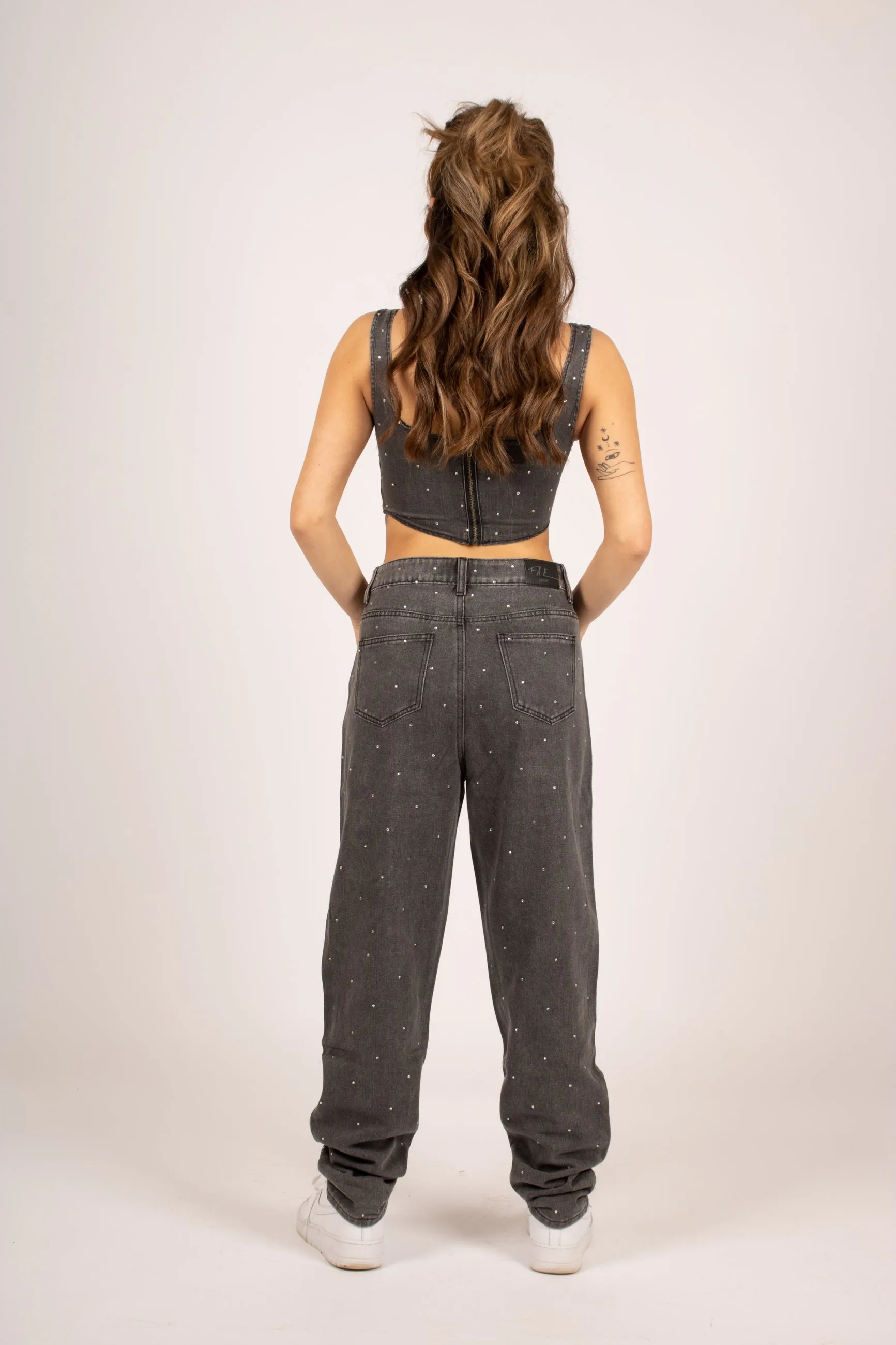 Diamante Tapered Mom Jeans - FAE High-Rise