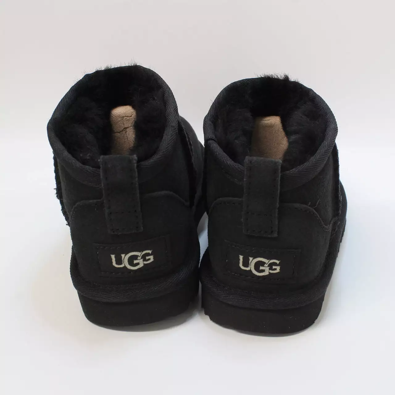 UGG Classic Ultra Mini II Youth Black Kids UGG Classic Ultra Mini II Youth Black