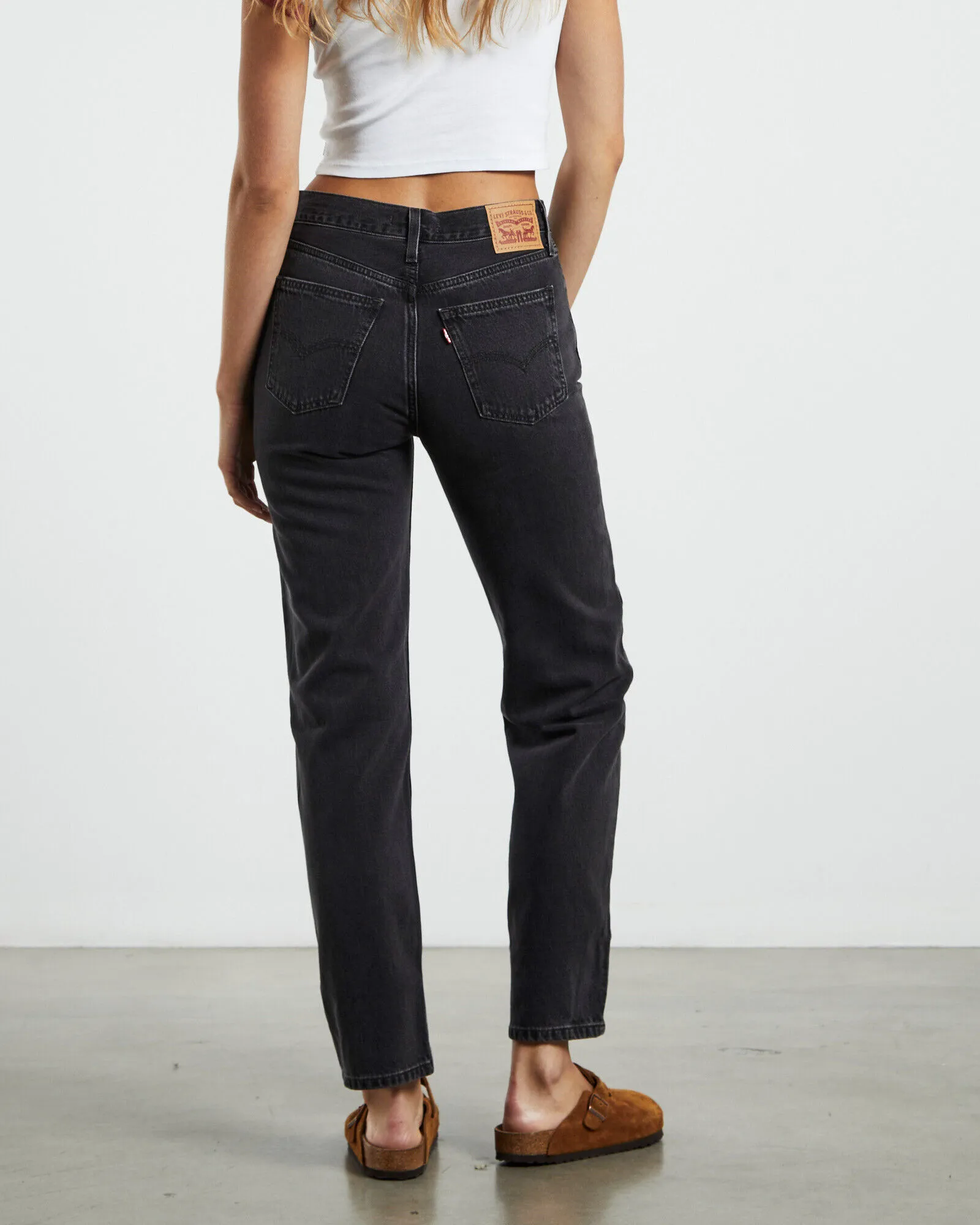 Levis Breathe In Black Low Pro Jeans