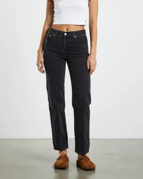 Levis Breathe In Black Low Pro Jeans