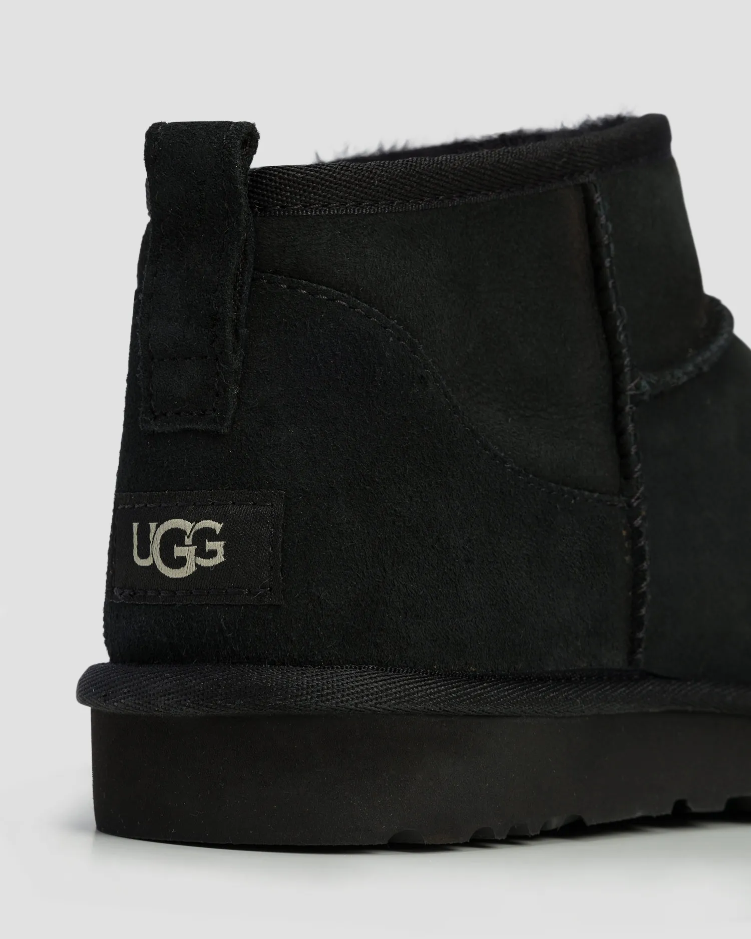 Men's UGG Classic Ultra Mini Black Boots 1137391-black