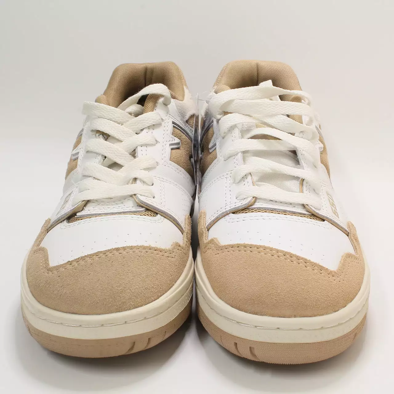 New Balance BB550 Trainers - White Sand Offwhite Color