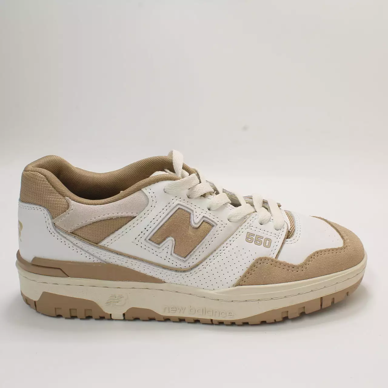 New Balance BB550 Trainers - White Sand Offwhite Color