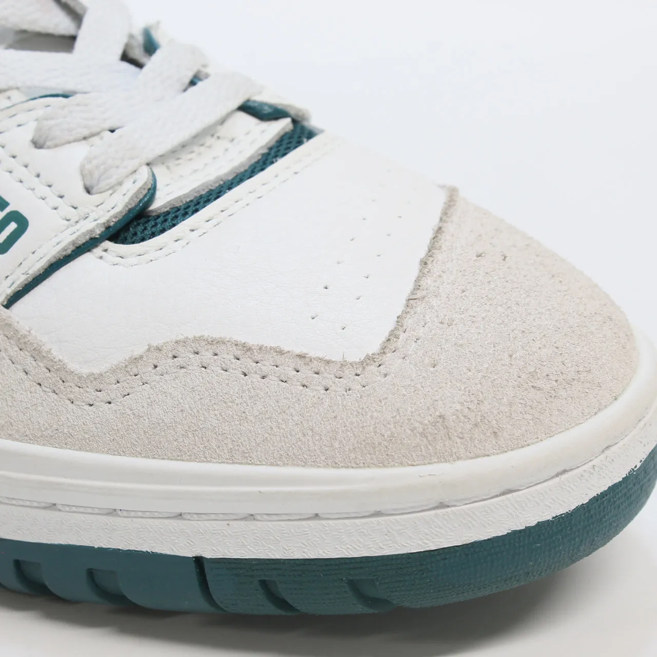 New Balance BB550 White Teal Offwhite UK Size 8 - Shop Now