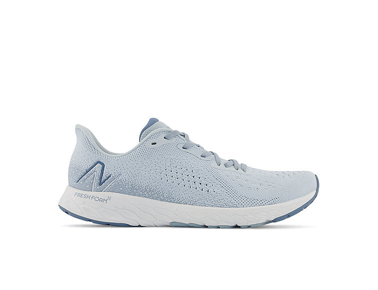 New Balance Fresh Foam X Tempo V2 Grey/White 8 D Medium.