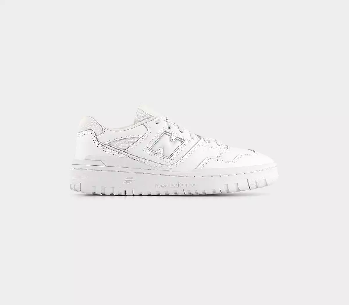 New Balance kids BB550 Gs white mono trainers.