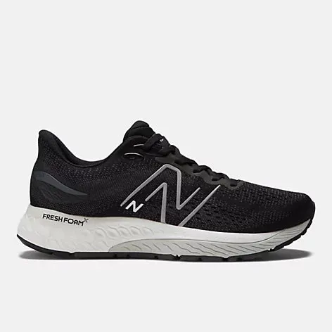 New Balance Men's 880 v12 black sneakers