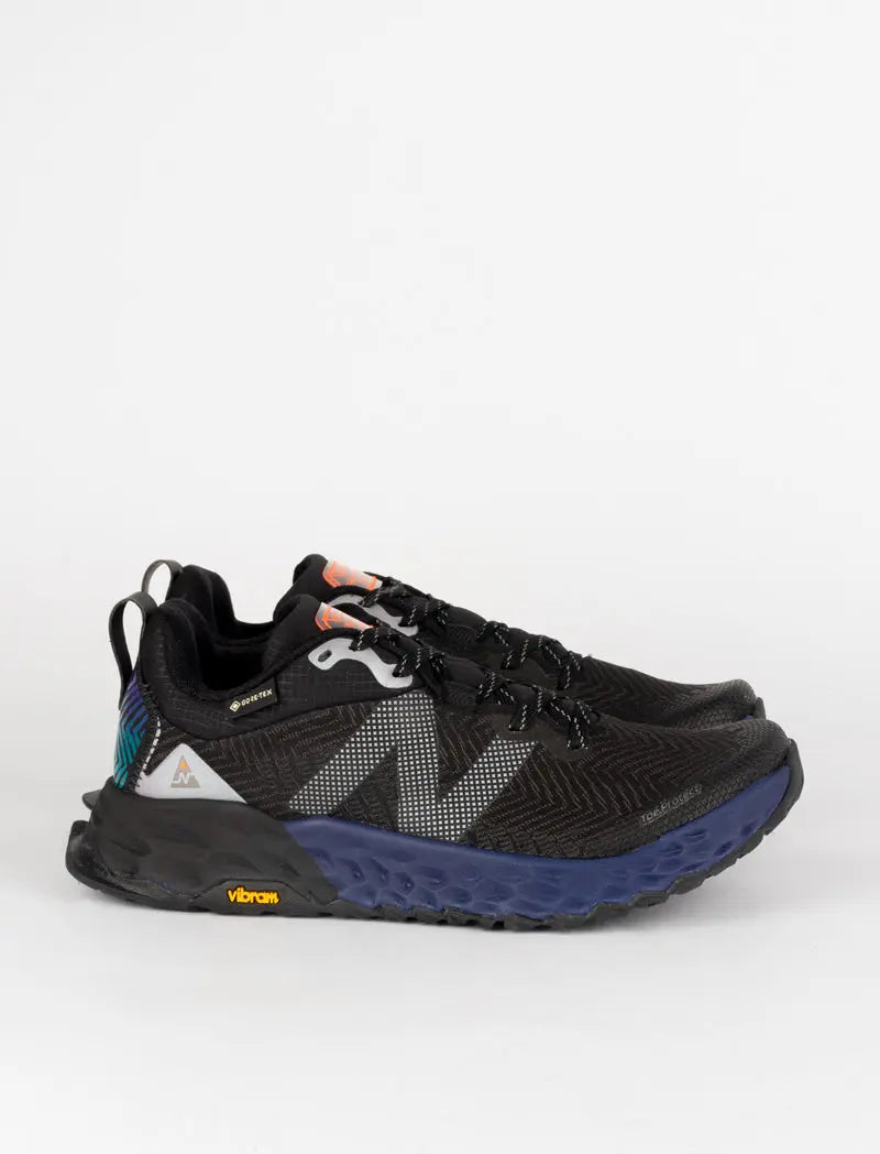 New Balance running shoes - Fresh Foam Hierro v6 GTX - Black / Night Tide.