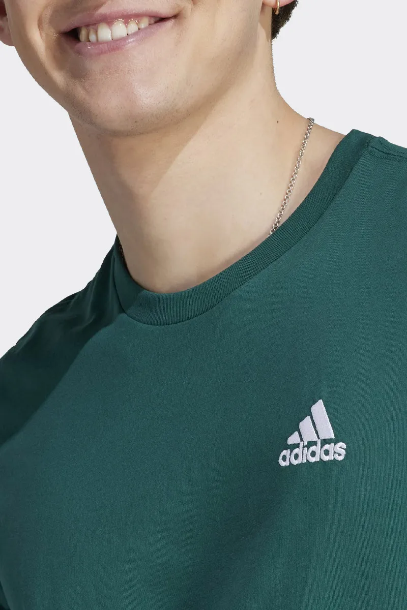 Short-sleeved jersey green t-shirt