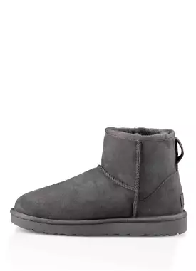 Classic Mini II Ugg boots