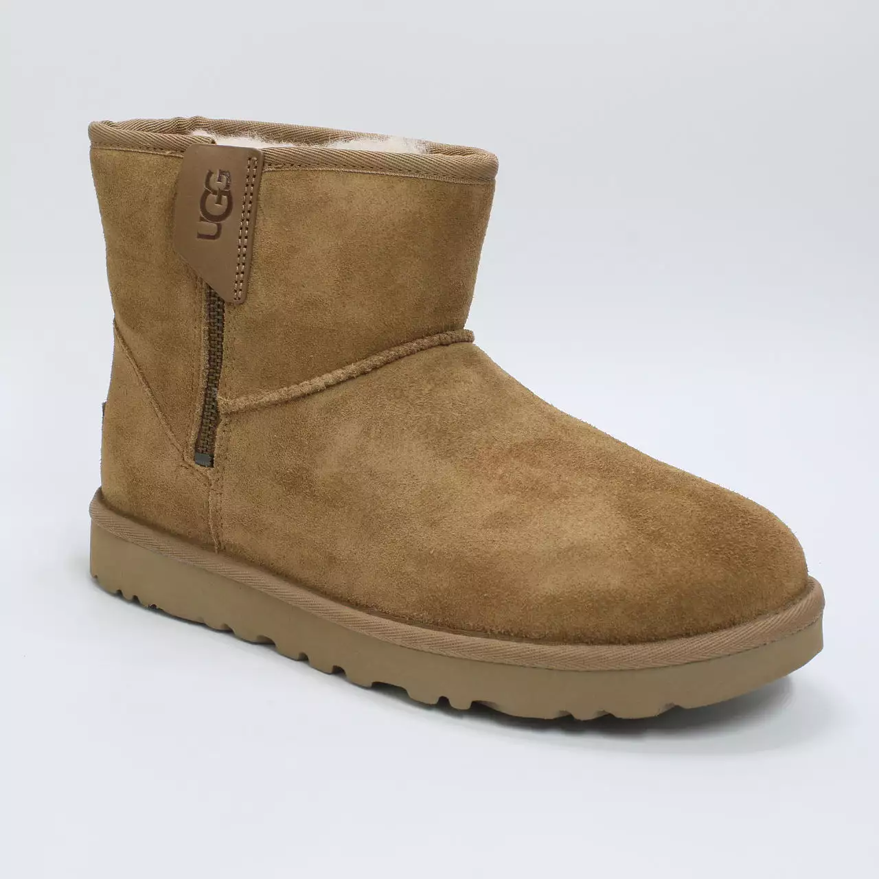 UGG Classic Mini Bailey Zip - Chestnut - Women's.