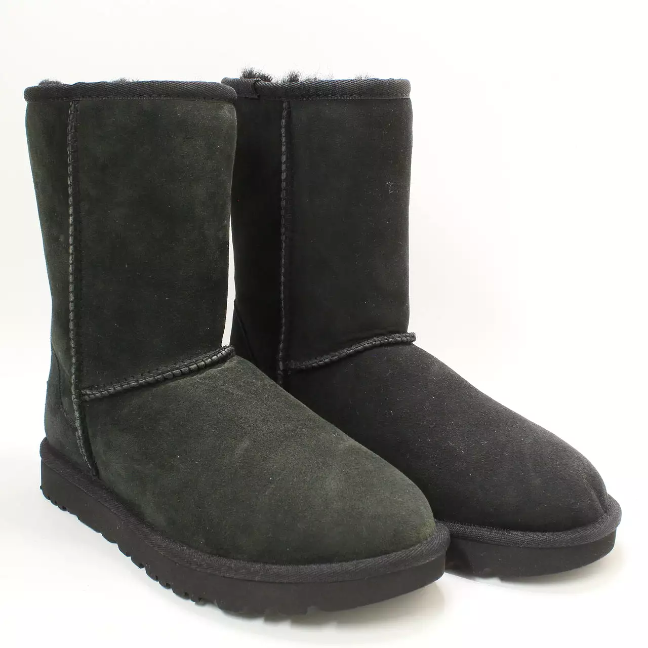 UGG Classic Short II Boot - Black Suede - UK Size 3