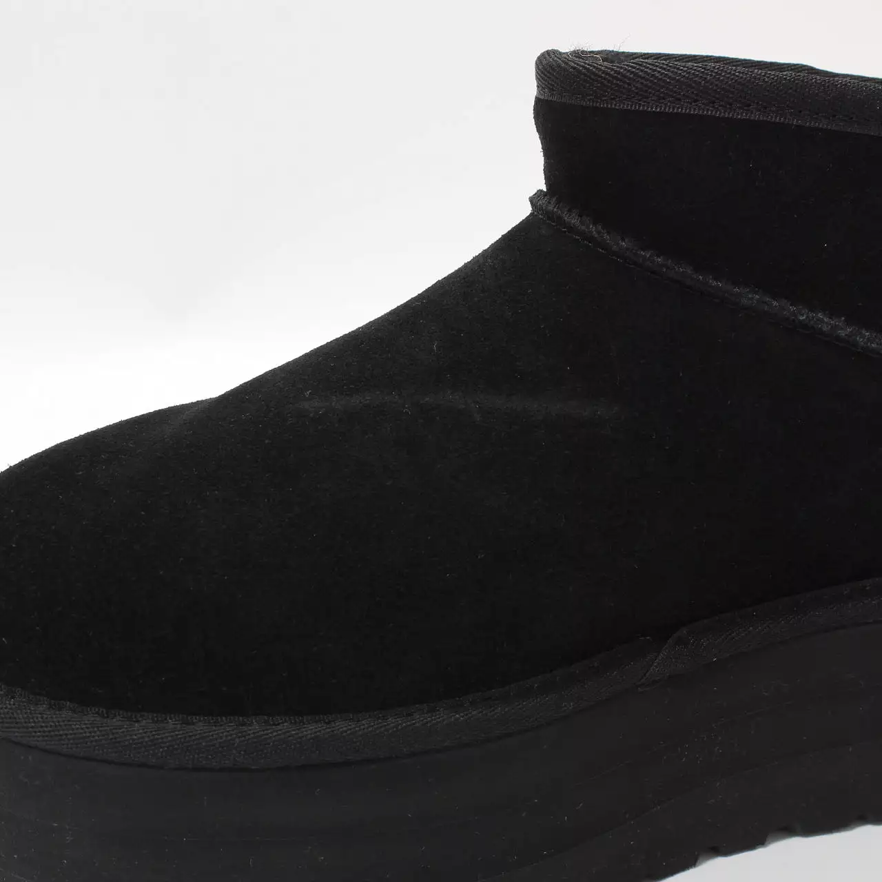 UGG Classic Ultra Mini Platform Black